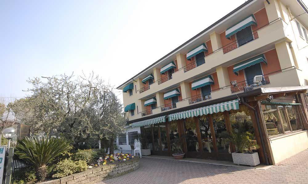 Hotel Italia Garda  Exterior foto